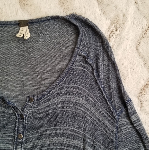 We the Free People Hacci Henley Oversized Heather Blue Longsleeve Tshirt Size S - Picture 6 of 9